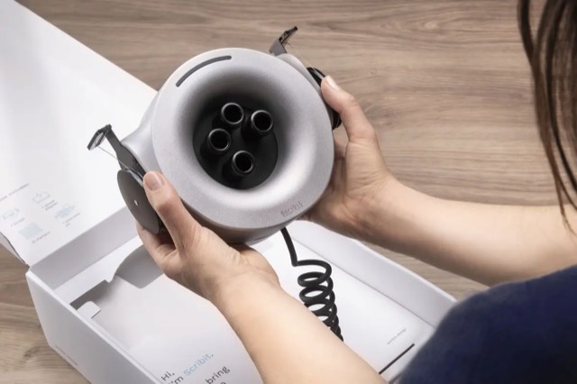 Scribit, il robot da parete che disegna